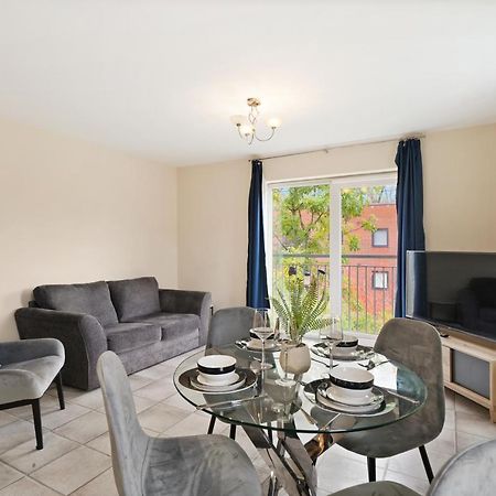 Peaceful 2Br Flat With Historic Bottle Kilns View & Free Parking Located Near City Centre Stoke-on-Trent Экстерьер фото