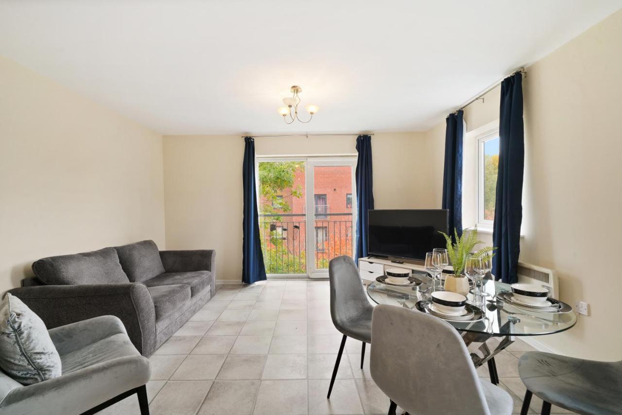 Peaceful 2Br Flat With Historic Bottle Kilns View & Free Parking Located Near City Centre Stoke-on-Trent Экстерьер фото